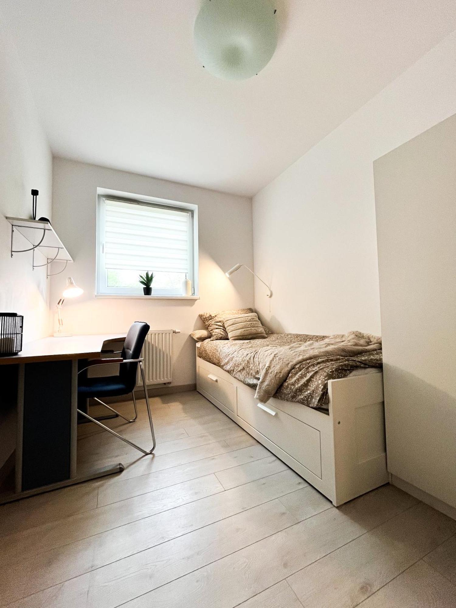 Appartement Walk To Park, Modern 2Bd Kitchen! Balcony, Parking à Wrocław Extérieur photo